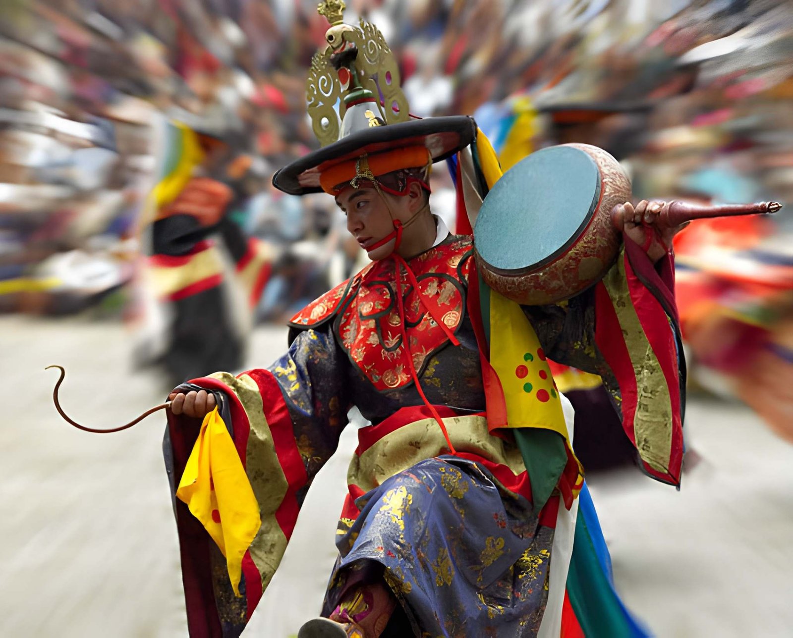 bhutan-festival-dancer